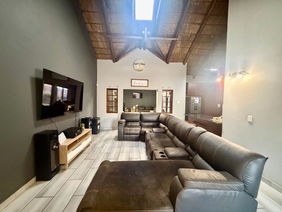 3 Bedroom Property for Sale in Melodie North West